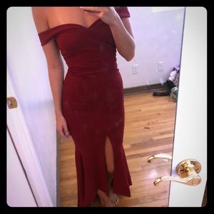 Windsor burgundy formal dress